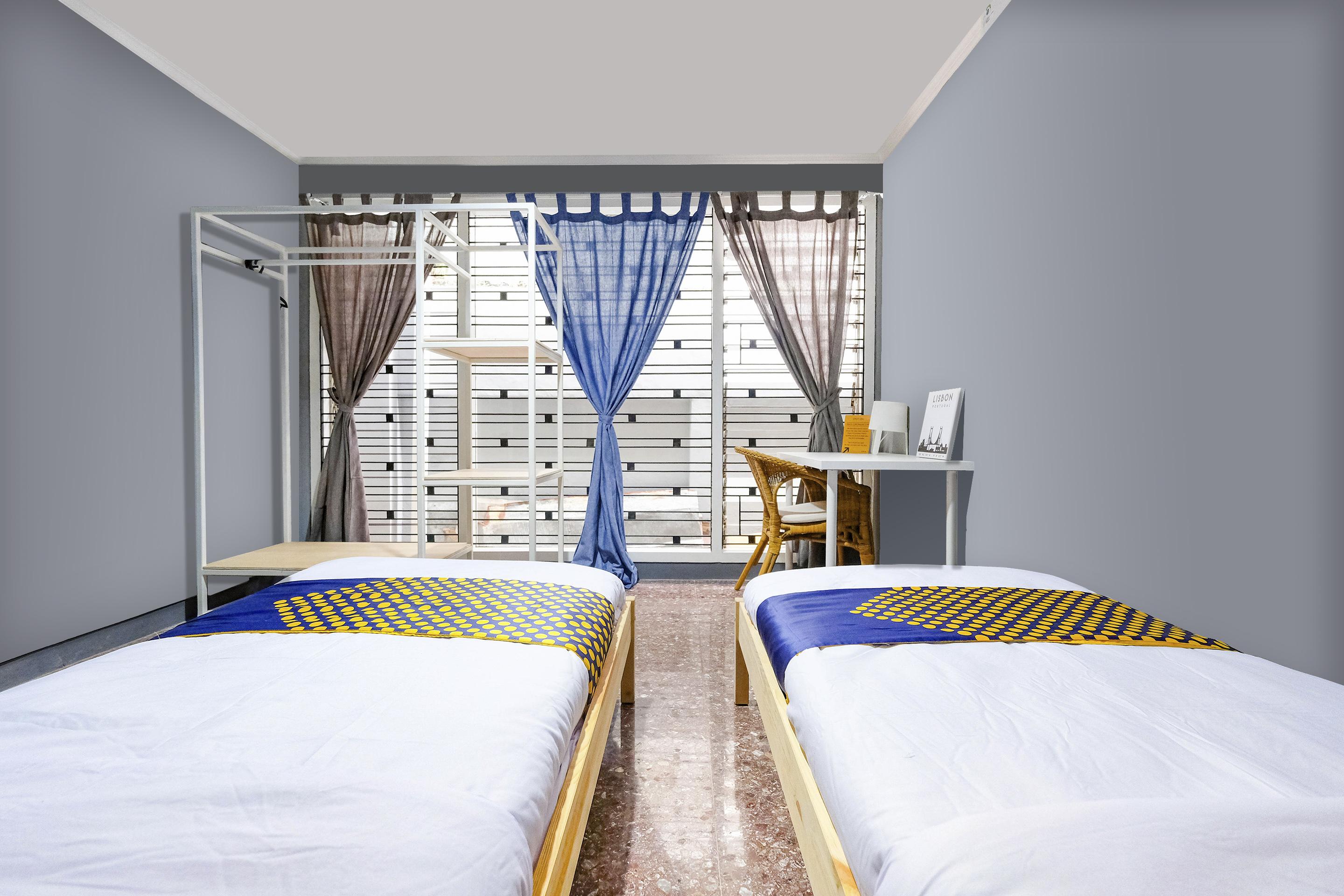Hotel Spot On 2281 Omajo Semarang Exterior foto