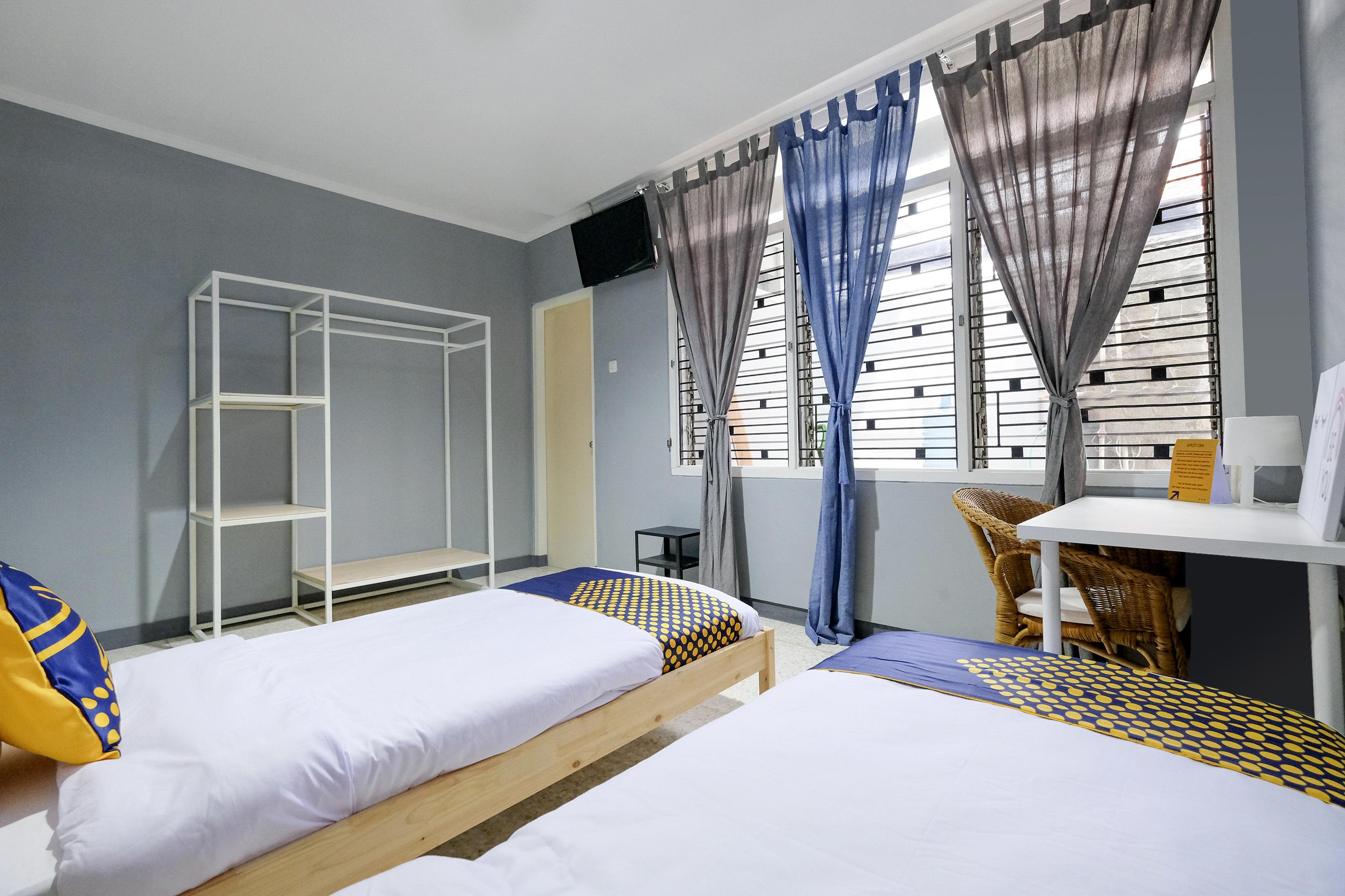 Hotel Spot On 2281 Omajo Semarang Exterior foto