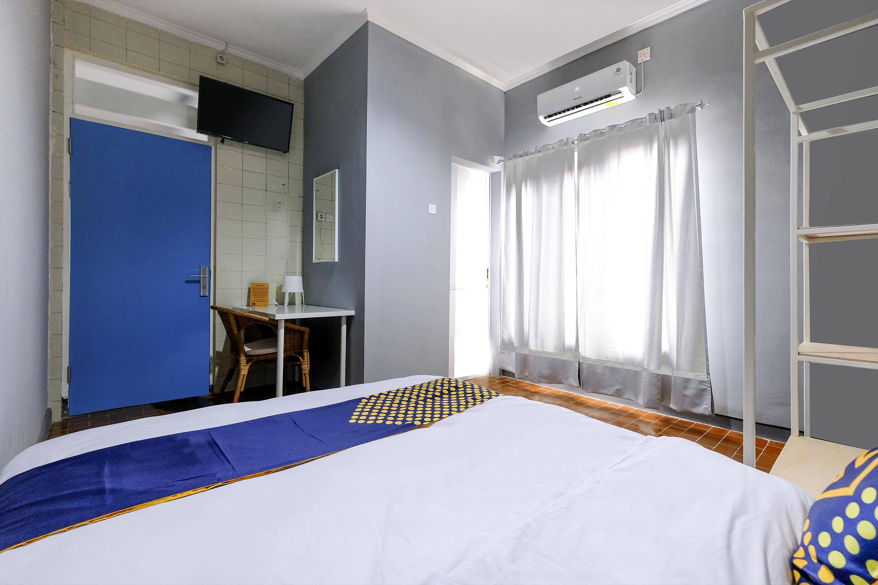Hotel Spot On 2281 Omajo Semarang Exterior foto